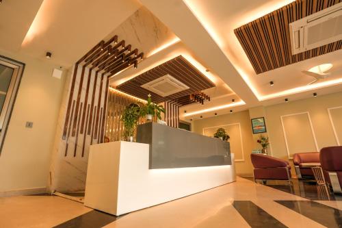Lobby, Hotel Rj - Managed by AHG in Greater Noida