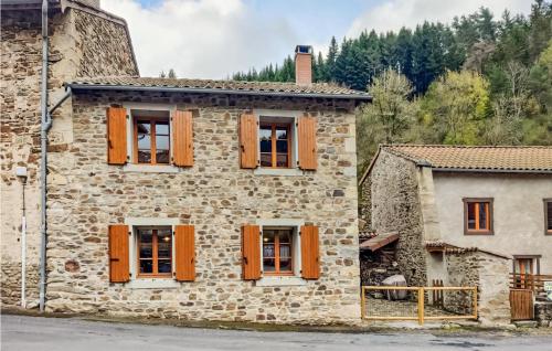 . 3 Bedroom Awesome Home In Saint-Vert
