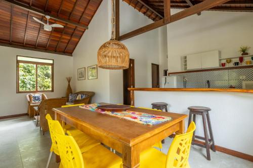 Deluxe Bungalow with Garden View image 8