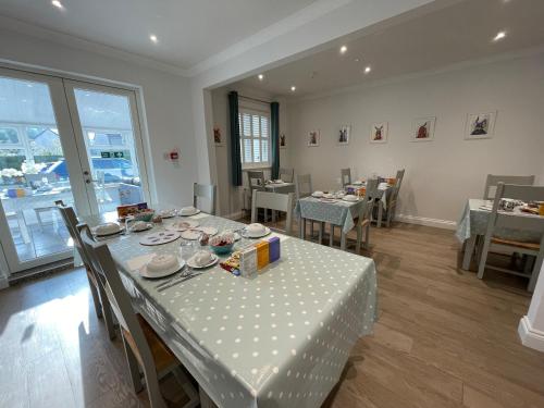 Food and beverages, Cotswold Hare in Cirencester