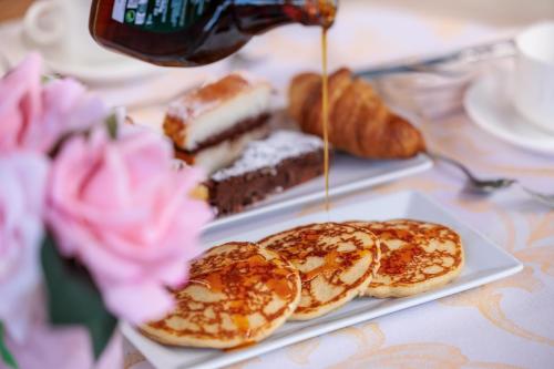 Hotel Acapulco - image 5