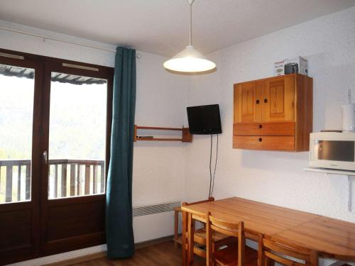 Appartement Les Orres, 1 pièce, 4 personnes - FR-1-322-170 Les Orres