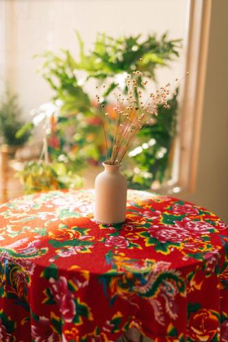 Entire Second Floor - Nguyên Tầng 2 - Nhà Mơ Homestay Bến Tre (Entire Second Floor - Nguyen Tang 2 - Nha Mo Homestay Ben Tre) in Son Dong