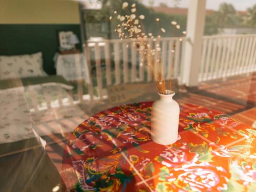 Entire Second Floor - Nguyên Tầng 2 - Nhà Mơ Homestay Bến Tre (Entire Second Floor - Nguyen Tang 2 - Nha Mo Homestay Ben Tre) in Son Dong