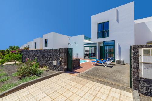 Villa Sunshine Lanzarote by Villa Plus