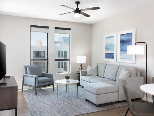 Ave Phoenix Terra – Phoenix, AZ