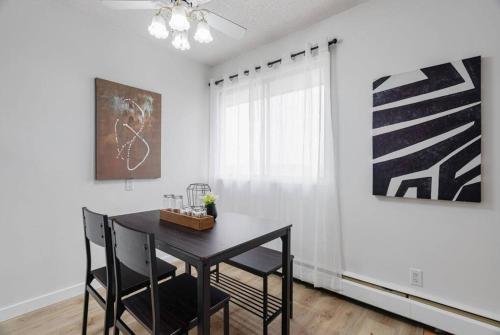 1BR with Balcony Newly Renovated Downtown