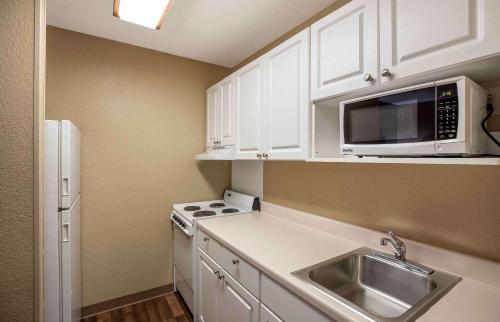 Extended Stay America Select Suites - Denver - Tech Center South