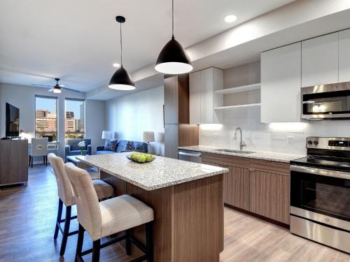 Ave Phoenix Terra – Phoenix, AZ
