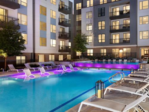 Ave Austin North Lamar – Austin, TX