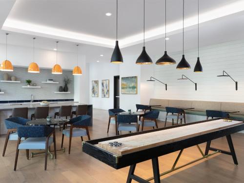 Ave Austin North Lamar – Austin, TX