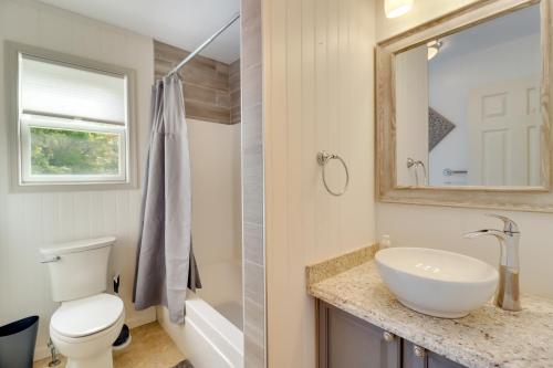 Blakeslee Home with Game Room - 5 Mi to Skiing! Blakeslee Home with Game Room - 5 Mi to Skiing!