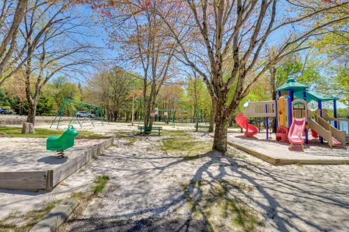 Blakeslee Home with Game Room - 5 Mi to Skiing! Blakeslee Home with Game Room - 5 Mi to Skiing!