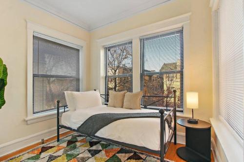 Cozy & Inviting 2BR Apartment - Sunnyside 3F - image 9