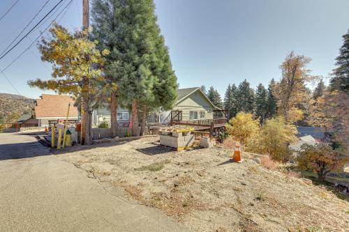 Quaint Abode about 6 Mi to Snow Valley Mountain Resort