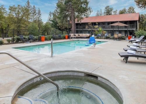 Jacuzzi, Yosemite Westgate Lodge in Groveland (CA)