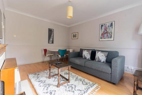 Charming One Bed Abode In East Putney