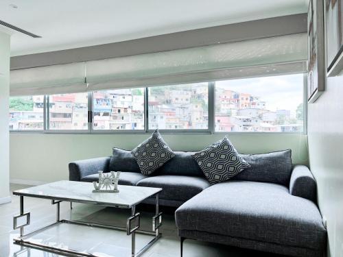 Suite with Mountain View image 6