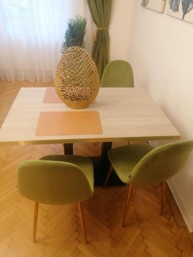 One-Bedroom Apartment image 10