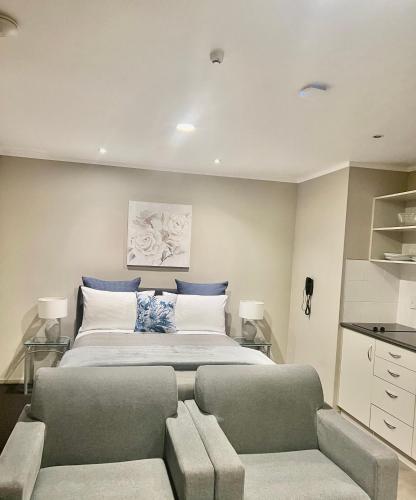 Premier One-Bedroom Suite with Spa Bath