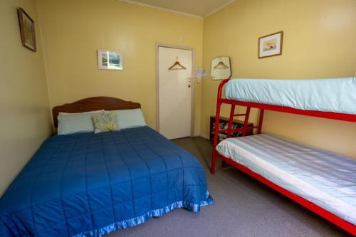 Brunnerton Lodge and Backpackers