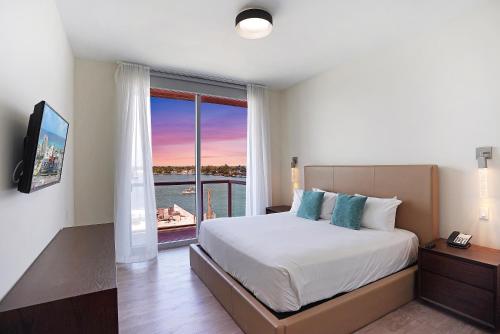 2 bedrooms, 4 beds