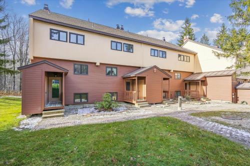 Edgemont Condo B3 - image 2