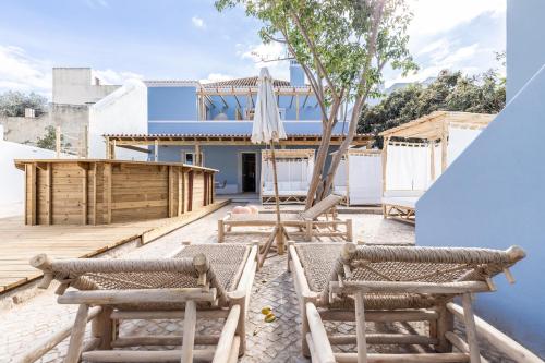 Amália Boutique Suites & Studios 1
