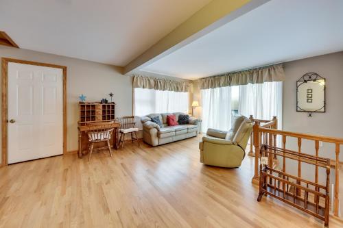Salem Vacation Home with Dock Steps to Paddock Lake in 安提阿