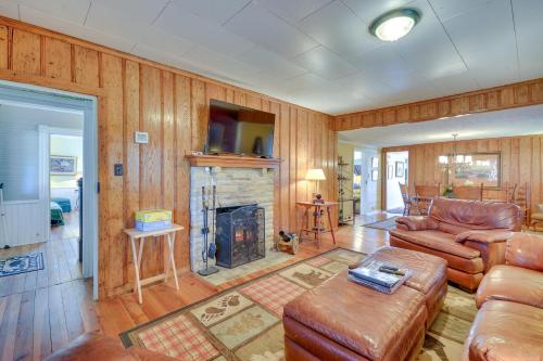 Mountain-View Galax Home Near Hiking! in Galax, USA