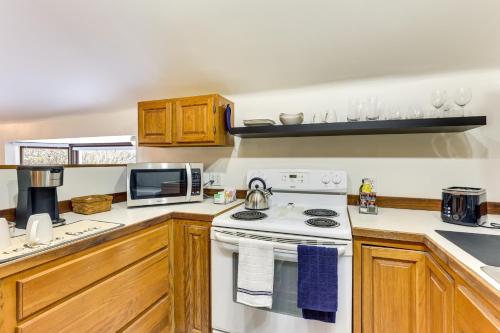 Chagrin Falls Home about 2 Mi to Town! in سولون