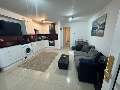 Lovely 1 bedroom flat