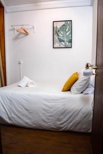 Travel & Live Marques Apartments 4