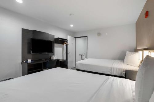 Motel 6-Escondido CA - image 5