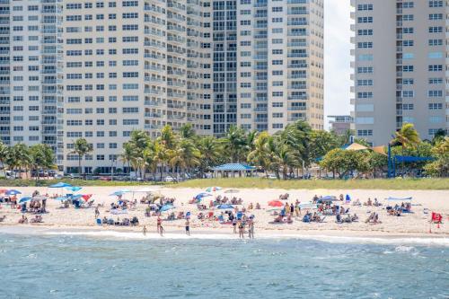 Kasa Lighthouse Point South Florida