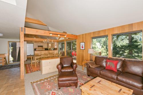 Juniper at Alpine - Private Hot tub, Pet Friendly & Free Shuttle to Slopes, Olympic Valley (foto 5)