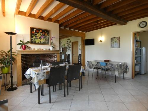 Gîte familial 5 pers avec billard et terrain de jeux (Gite familial 5 pers avec billard et terrain de jeux) in Happonvilliers