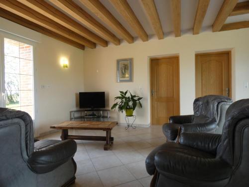 Gîte familial 5 pers avec billard et terrain de jeux (Gite familial 5 pers avec billard et terrain de jeux) in Happonvilliers