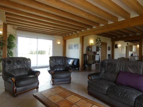 Gîte familial 5 pers avec billard et terrain de jeux (Gite familial 5 pers avec billard et terrain de jeux) in Happonvilliers