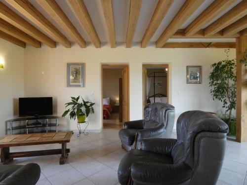 Gîte familial 5 pers avec billard et terrain de jeux (Gite familial 5 pers avec billard et terrain de jeux) in Happonvilliers