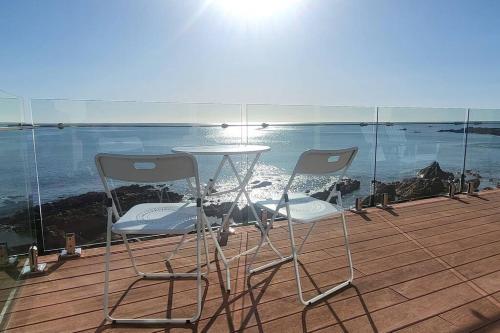 Heathcliff. Stunning ocean views! in Boat Harbour