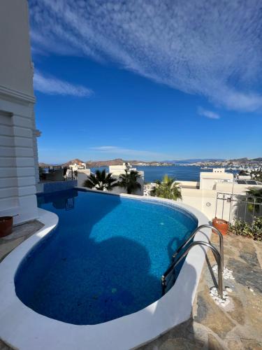 Sunset villa