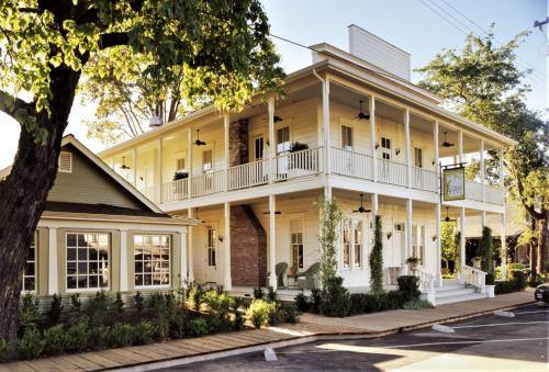 Tallman Hotel - Upper Lake