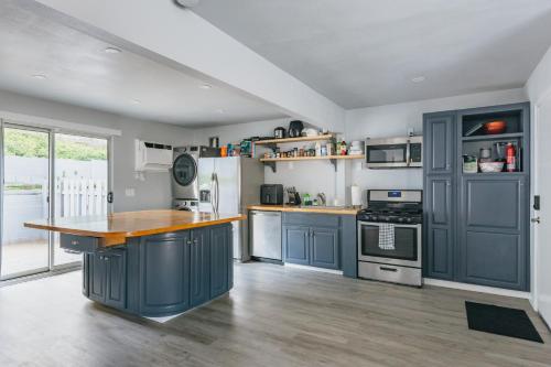 Charming Spacious House in San Diego in National City, USA