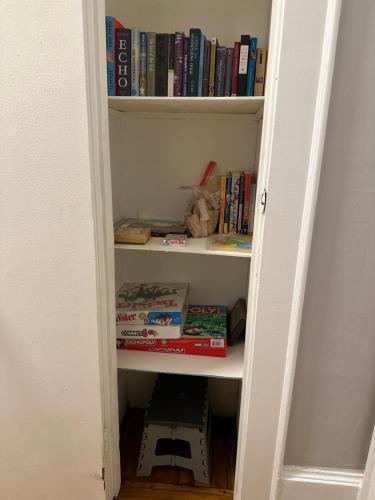 *Cozy, Convenient Boston. Indulge, you deserve it* *Cozy, Convenient Boston. Indulge, you deserve it*