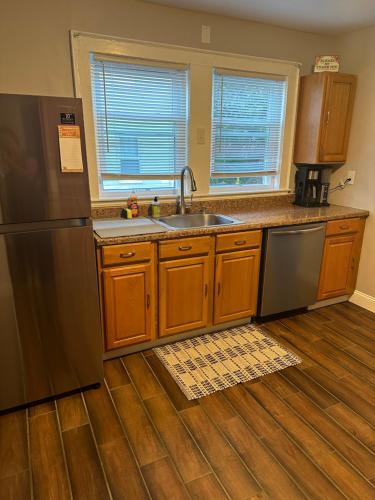 *Cozy, Convenient Boston. Indulge, you deserve it* *Cozy, Convenient Boston. Indulge, you deserve it*