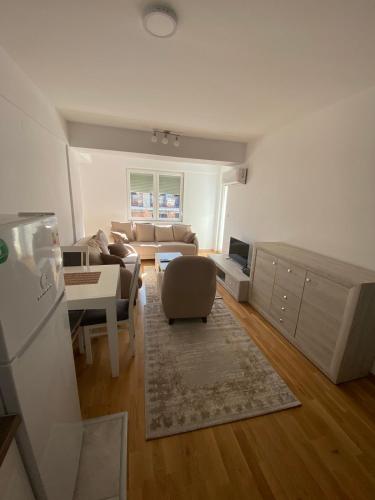 srle home, Skopje (fotografie 6)