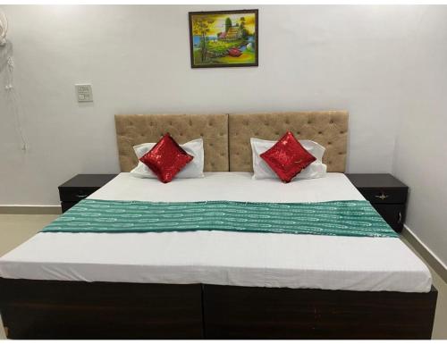 Hotel Subh Ratri, Jhansi