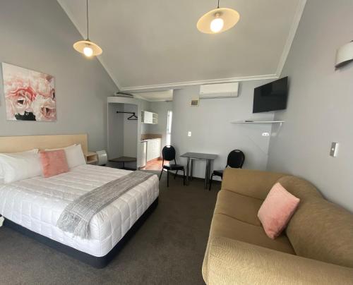 Lakeside Taupo Motel - image 5