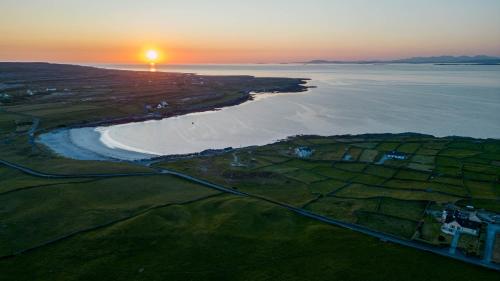 Aran Walkers Lodge